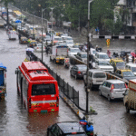 IMD Predicts 100mm+ Rainfall – Severe Waterlogging, Traffic Chaos, Train Delays Expected