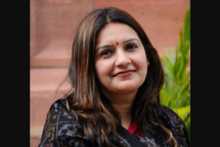 Priyanka Chaturvedi Hits Back at Nishikant Dubey Over Raj Thackeray: “Who Made Him the Judge of Our Accents?”