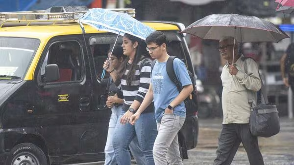 Maharashtra Weather Alert: IMD Issues Red Warning for Raigad, Schools Shut in 6 Talukas Amid Heavy Rain