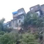 Mumbai Landslide After 200mm Rainfall Hits Bhandup: Over 12 Homes Damaged, No Injuries Reported Amid Monsoon Chaos