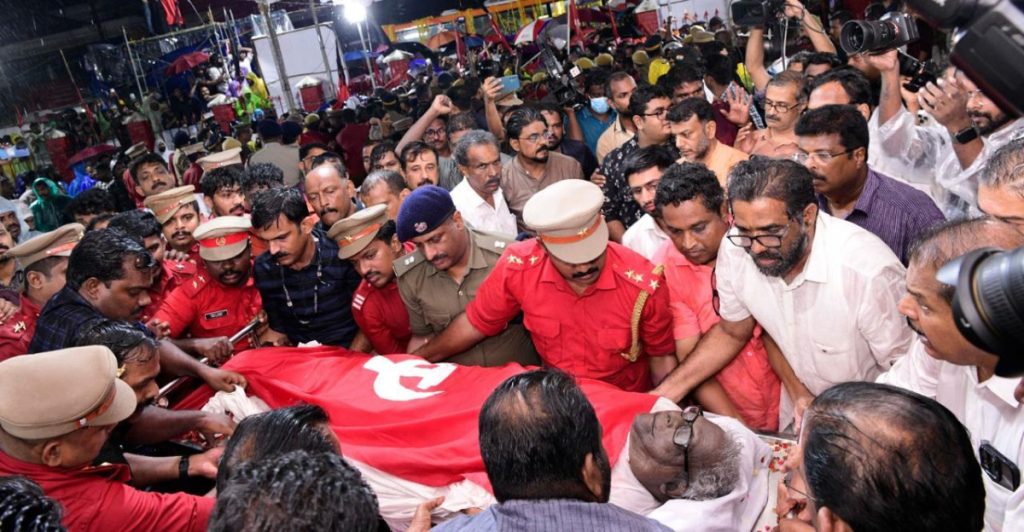 Supporters and mourners with VS’s body.