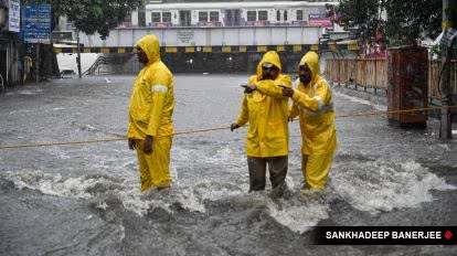 Mumbai Weather Today LIVE: IMD Issues Red Alert, Police on High Alert as City Braces for 200+ mm Rainfall
