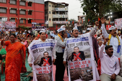 Dharavi Uprising: 100-Year-Old Kumbharwada Potters Protest Against Adani’s Redevelopment Survey — 500+ Families Fear Eviction