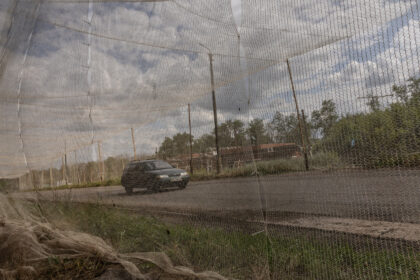 Ukraine Uses Fishing Nets to Build DIY Drones Against Russia in Ongoing War