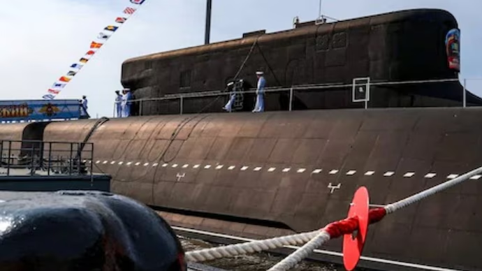 Russia Has Enough Nuclear Subs to Dominate 2 Oceans, Claims Top Lawmaker After Trump’s Strategic Shake-Up