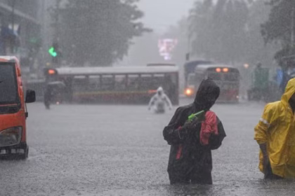 Mumbai Rains, Weather Today LIVE Updates: Heavy rain brings Mumbai to a standstill; train services suspended until further notice