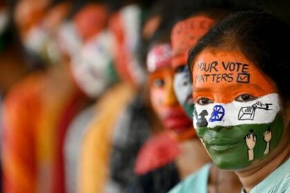 Election Commission Slides From Referee to Bystander, Sparking a Democracy Crisis