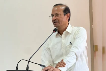 “Psephologist Sanjay Kumar Faces FIRs After Retracting Maharashtra ‘Vote Chori’ Data, Triggering Institutional Backlash”