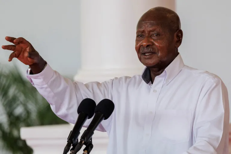 Ugandan President Yoweri Museveni gestures as he speaks to the media at a joint briefing with Kenyan President William Ruto (unseen) at the State House during his two-day state visit in Nairobi on May 16, 2024