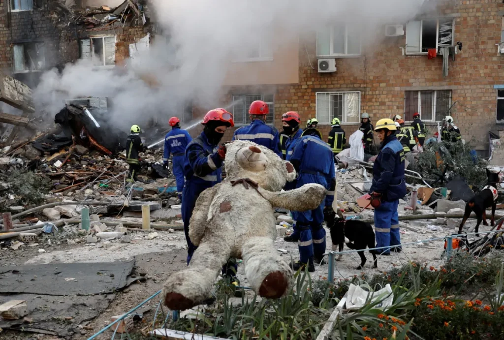 Russia launched decoy drones, cruise missiles and ballistic missiles, said Tkachenko. At least 20 locations across seven districts of Kyiv had impacts. 