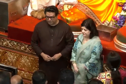 Raj Thackeray Seeks Blessings at Lalbaugcha Raja 2025: Joins Thousands of Devotees in Ganesh Festivities