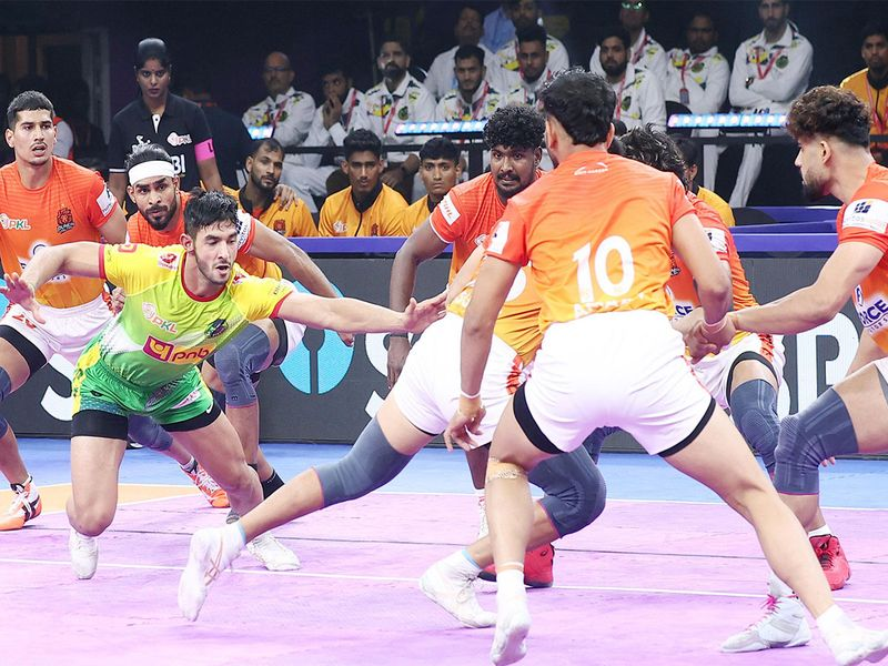 PKL 12: Patna Pirates Seal First Victory as Ayan Lohchab Shines in 38-29 Win Over Puneri Paltan