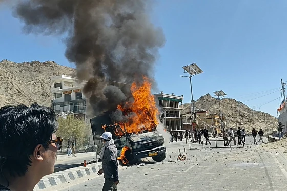 Ladakh Statehood Protest Turns Violent as Demonstrators Clash with Police, Vehicle Torched