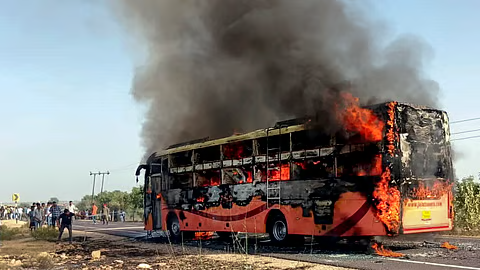 Rajasthan Horror: 20 Passengers Burnt Alive, 16 Injured as Jodhpur-Bound Bus Bursts Into Flames Near Jaisalmer — Eyewitnesses Recall Terrifying Seconds