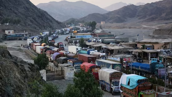 Border War Erupts Again: 15 Afghan Civilians, 6 Pakistani Soldiers & Taliban Commander Killed in Fierce Clash Along Durand Line