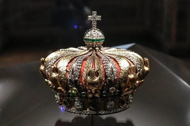 The crown of the Empress Eugénie de Montijo is displayed at Apollo’s Gallery at the Louvre Museum in Paris in 2020. Thieves attempted to steal the piece on Sunday