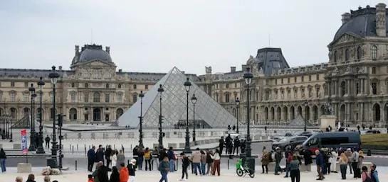 Louvre Heist: Thieves Steal Priceless Napoleon-Era Jewels in 4-Minute Robbery