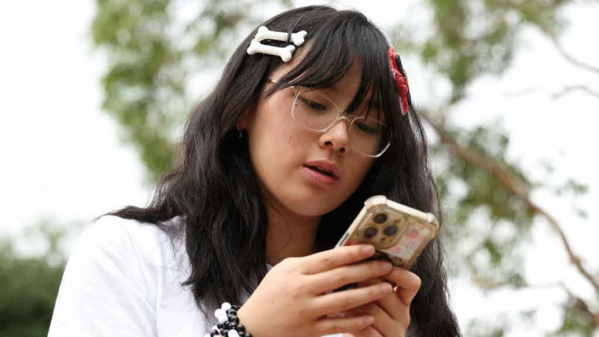 Australia Enforces World-First Social Media Ban: Bold New Law Protects Over 3 Million Teens in 2025