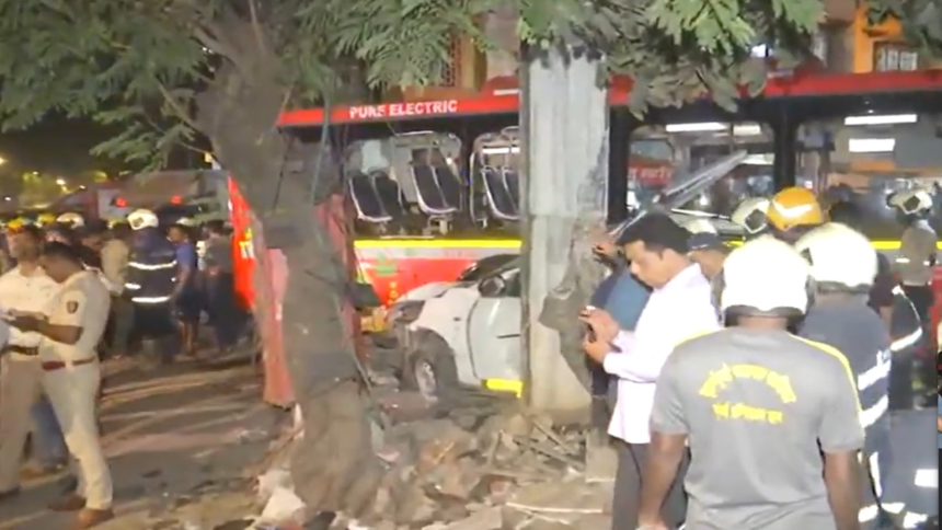 Mumbai Horror: BEST Bus Accident Kills 4, Injures 10 as 1 Fights for Life