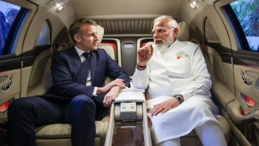 “Jai Ho” Moment: 1 Powerful Mumbai Roadshow — PM Narendra Modi Rides with French President Emmanuel Macron in Mumbai
