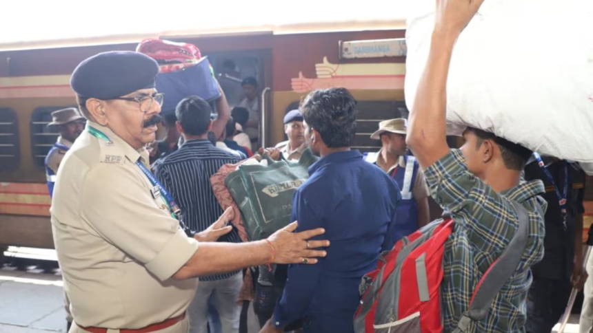 Holi 2026 Travel Alert: 186 Special Trains Announced — Central Railway Unveils Routes, Stops & Timings for Festive Rush