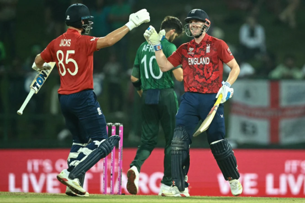 2-Wicket Thriller! England cricket team Stun Pakistan national cricket team to Storm Into T20 World Cup Semifinals