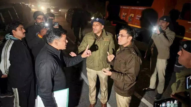 20 Cops Detained Twice: AI Protest Fallout Sparks Chaos from Delhi to Himachal Pradesh After Indian Youth Congress Arrests