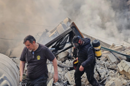 Breaking: Hezbollah Strikes Tel Aviv With 15+ Missiles; Israel Warns Iranian Commanders in Lebanon of ‘Severe Consequences