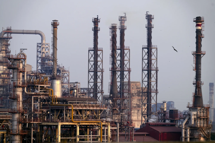 7 Big Revelations: US Signals Oil Sanctions Easing Could Focus On India