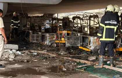 Mumbai: Eleven Autorickshaws Damaged in Fire at Ghatkopar (2026 Incident Report)