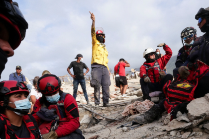 Venezuela Earthquake Horror: 4 Days Later, 50,000 Still Missing as Death Toll Climbs to 920