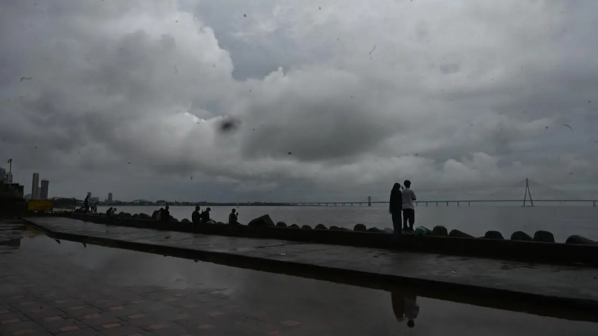 Mumbai Weather Alert: IMD Predicts Rain, Thunderstorms & 33°C Heat — 5 Key Updates You Need to Know